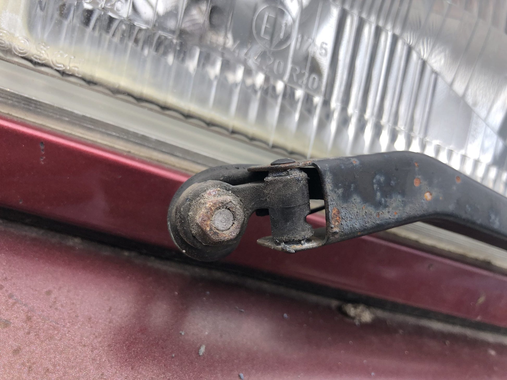 Mercedes R129 R129 SL Headlight wiper arm cap (A12982400497007)