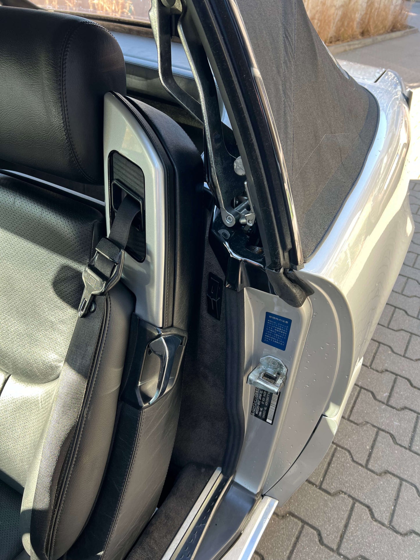 Mercedes R129 Seat Belt Abdeckung links/rechts WIth Leather Strip A1299101739 / A1299101839