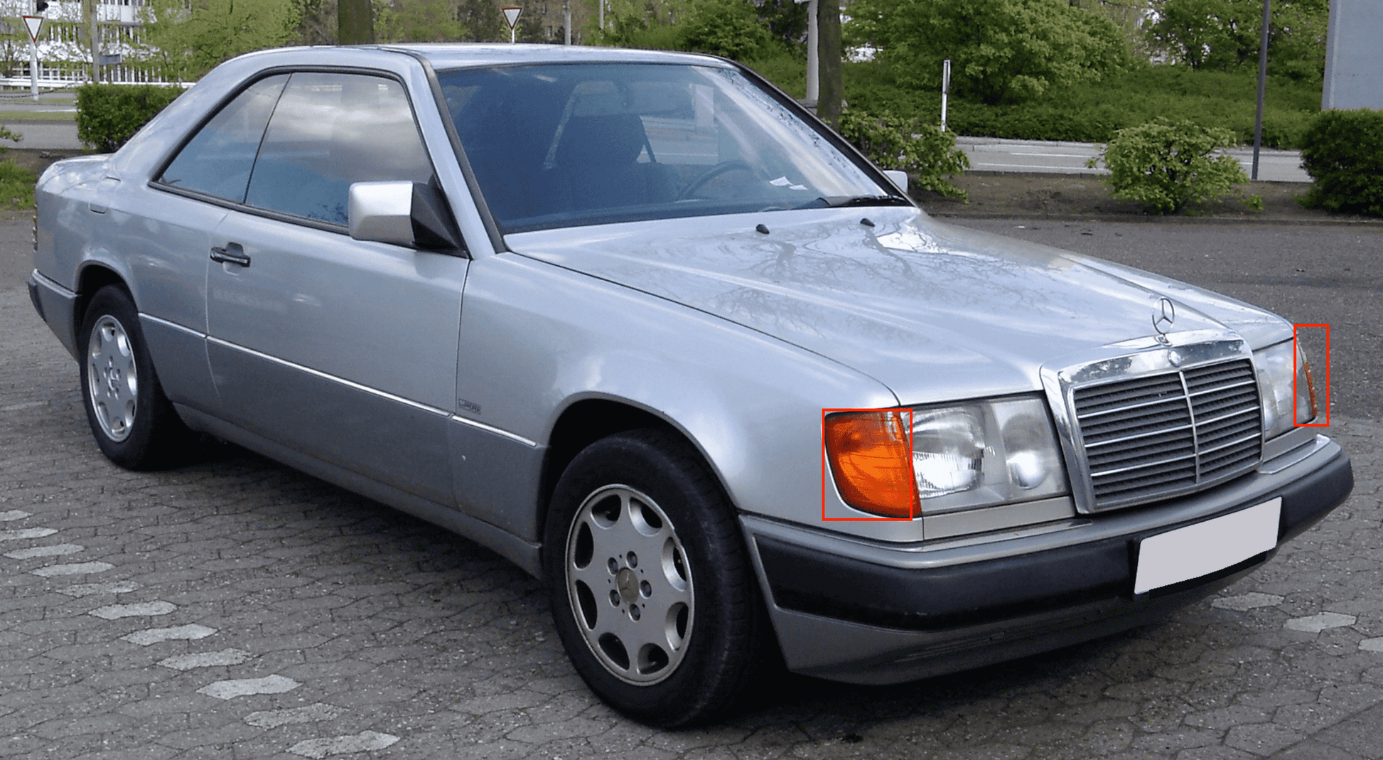 Mercedes W124 / C124 Direction Indicator Yellow Set Of 2 Left And Right A1248260743 / A1248260843