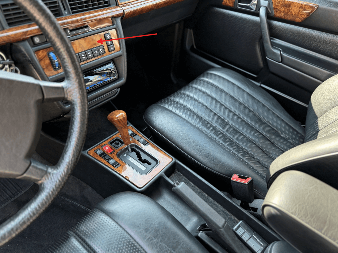 Mercedes W201 Console Wood Verkleidung Abdeckung Operating Unit Automatic Air Conditioner "Kammerer" Zebrano / Walnut A2018300785