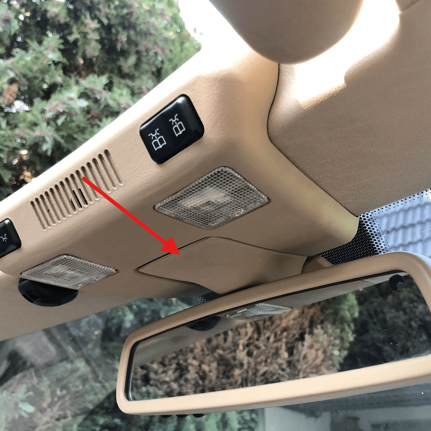 Mercedes R129 / W124 R129 A124 Rear-View Mirror Upper Dome Light Abdeckung With Texture 2 Versions